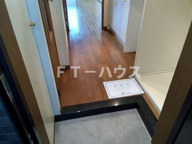 リバレインの内装
