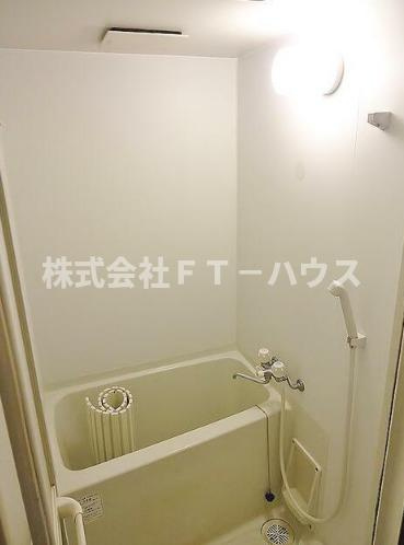 マイメゾン八幡の浴室