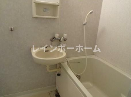 アーバンクレストの浴室