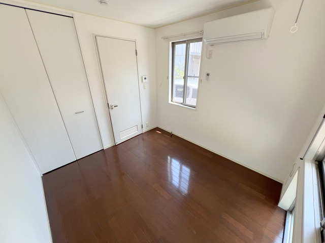 Ｈｅｉｍ．Ｗ．Ｔｒｅｅの寝室|★２面採光の明るい角部屋です★