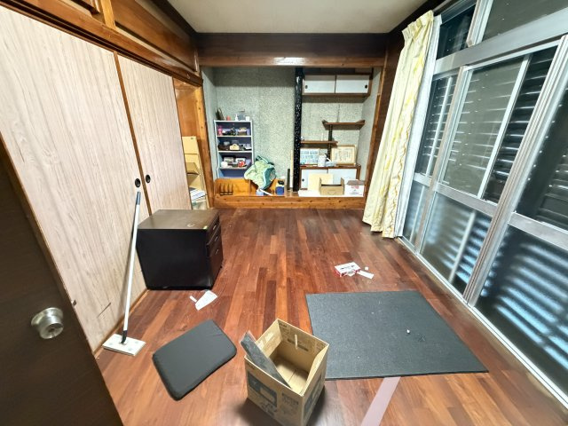 うるま市具志川　オーシャンビューの洋室|窓から海が見えます♪