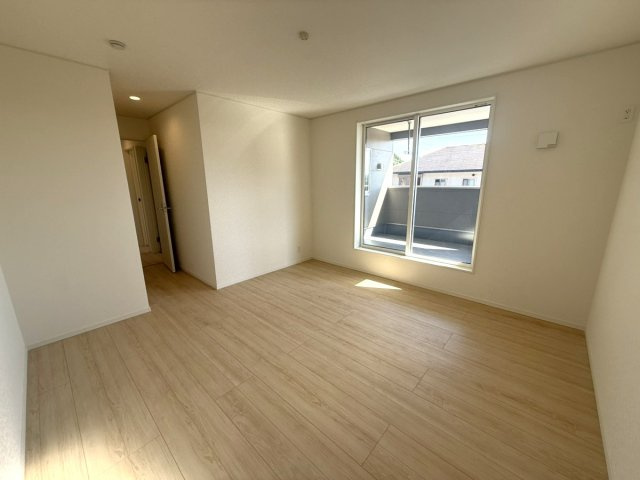 クレイドルガーデン山口市天花 第3　3号棟の洋室|9畳の洋室です