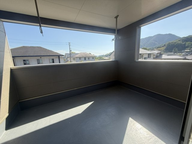 クレイドルガーデン山口市天花 第3　3号棟のバルコニー