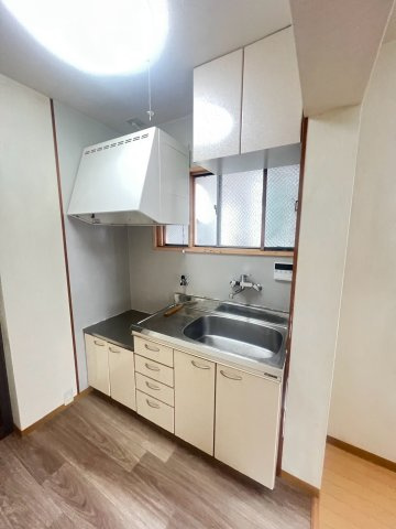 貸家　西宮市樋ノ口町のキッチン