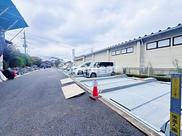 ガーデンコート松戸五香の駐車場|ドキドキの新生活も、安心してスタート。ぴったりの住まいを見つけませんか？クランディアが一緒に住まい選びをサポートします‼　まずは、お気軽にお問合せください　＃クランディア
