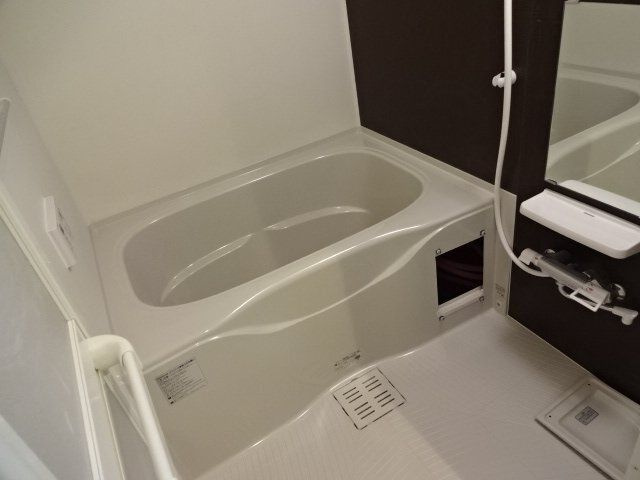 フォレスト成城の浴室