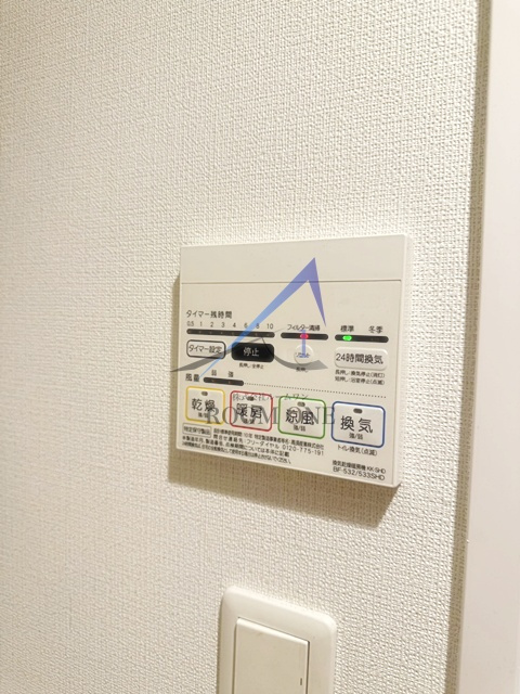 クレイシア三軒茶屋の設備|浴室乾燥機です。