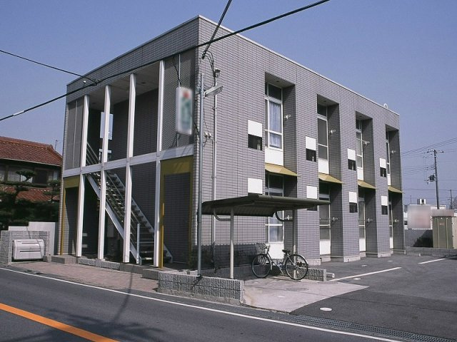 レオパレスパードレの外観