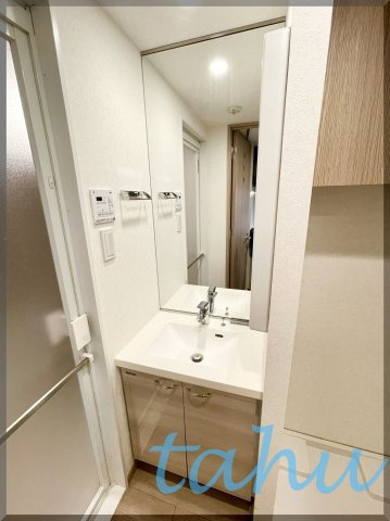 板橋区坂下１丁目の賃貸マンションの独立洗面台