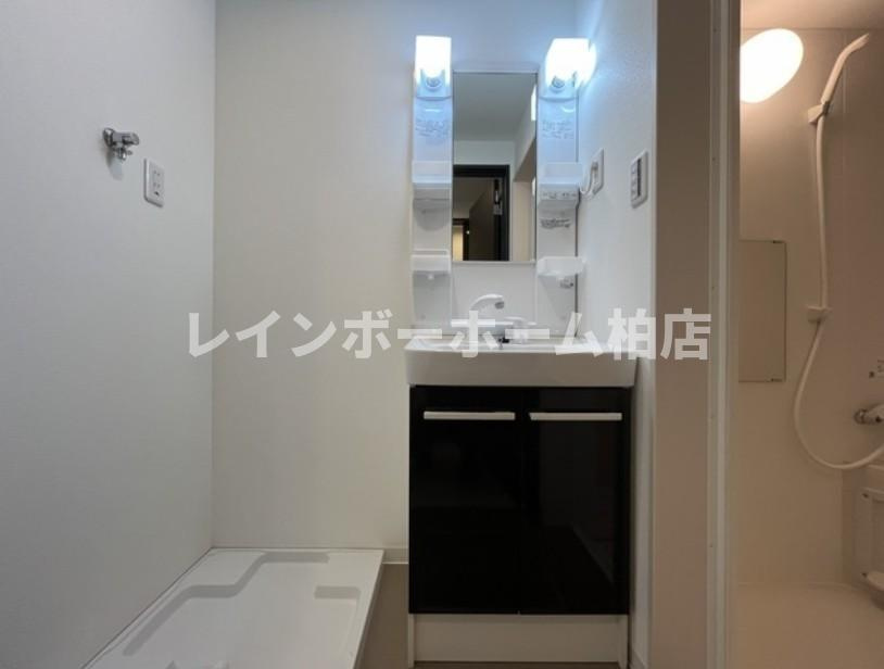 特典：仲介手数料が無料です!!の洗面所