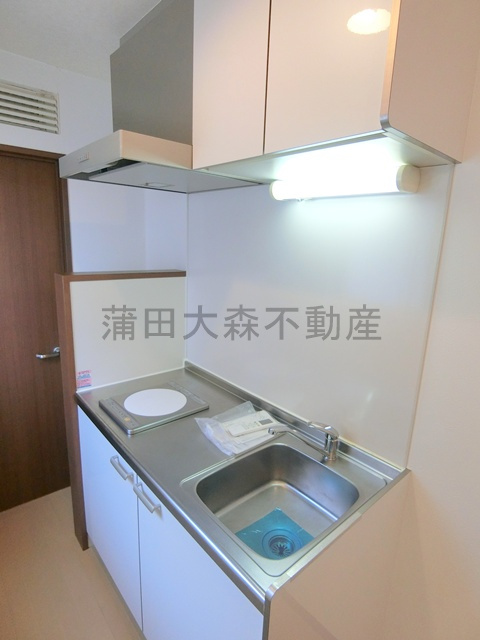 ホルン西蒲田のキッチン|まな板が置ける調理スペースのあるキッチン