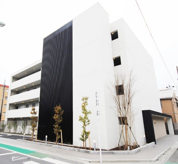 アソシエール高島平の外観