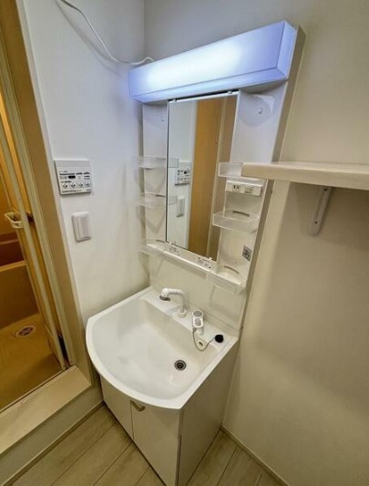 シエルブルー岩槻の独立洗面台