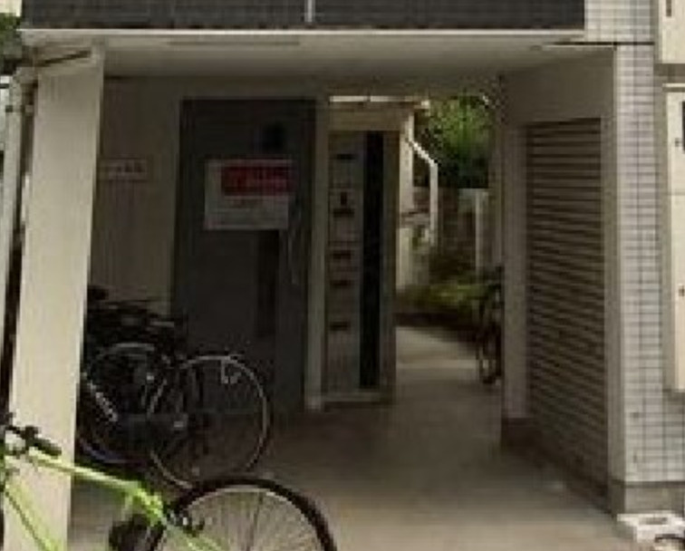 アクシス墨田のエントランス