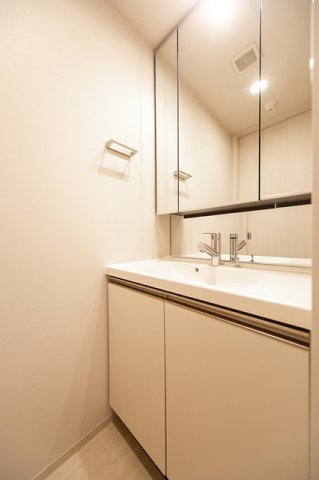 イプセ目黒中町の洗面所|※写真は同タイプ住戸です。