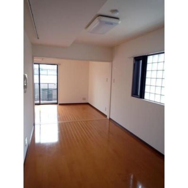 パーク西小山の居間・リビング|※写真は同タイプ住戸です。
