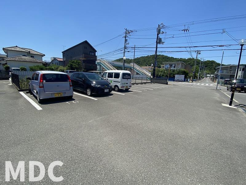 湊マンションの駐車場