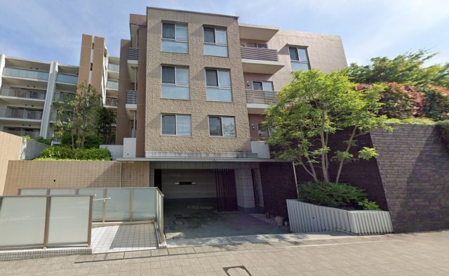 ドレッセ青葉台プレエスタの外観