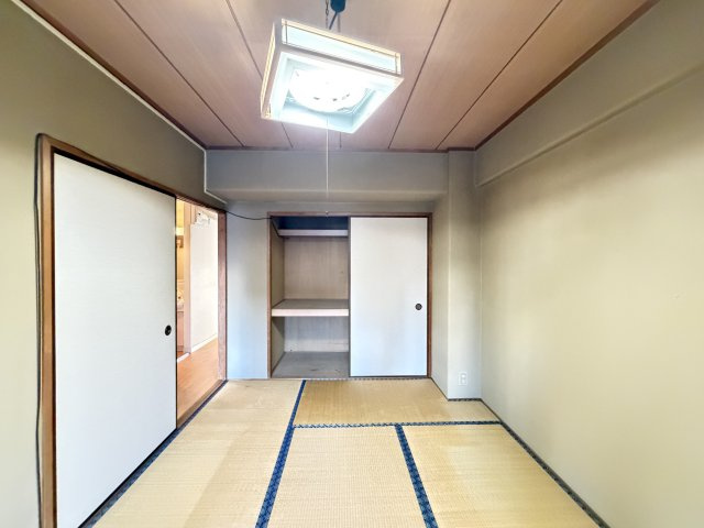 橿原神宮前スカイハイツの和室|ゆったりとくつろげる和室です