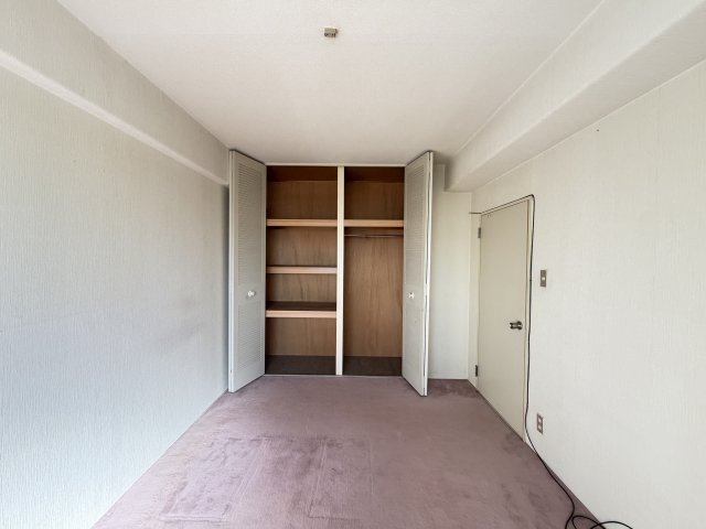 橿原神宮前スカイハイツの洋室|個人の部屋や寝室として使える洋室です