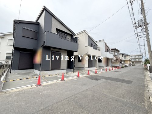 【仲介手数料０円】厚木市妻田西2丁目2期　新築一戸建て　全3棟