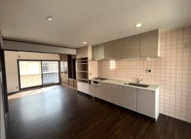 荒川２丁目　中古戸建の居間・リビング