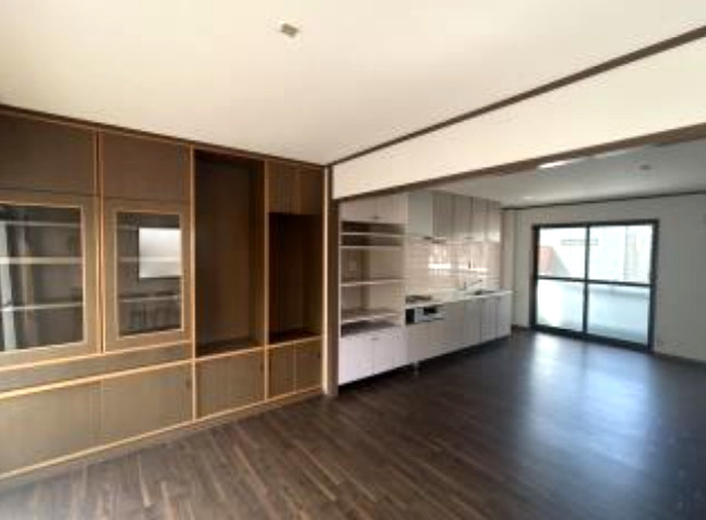 荒川２丁目　中古戸建の居間・リビング