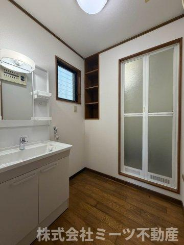 荒川２丁目　中古戸建の洗面所