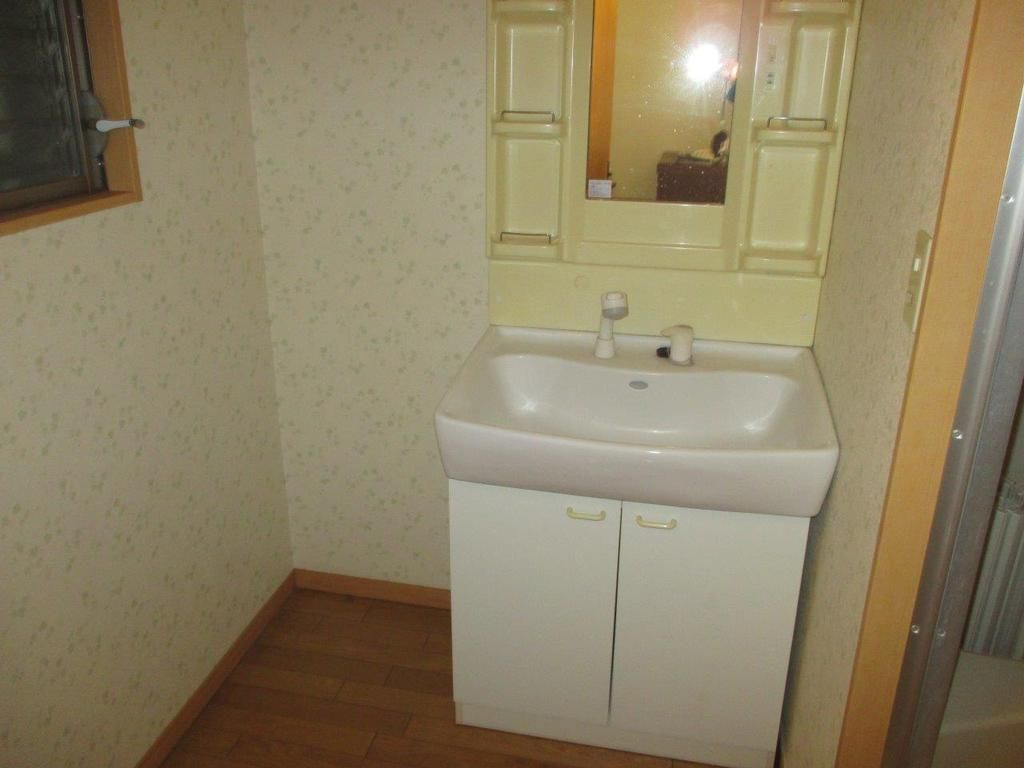 コンフォート栗原の独立洗面台