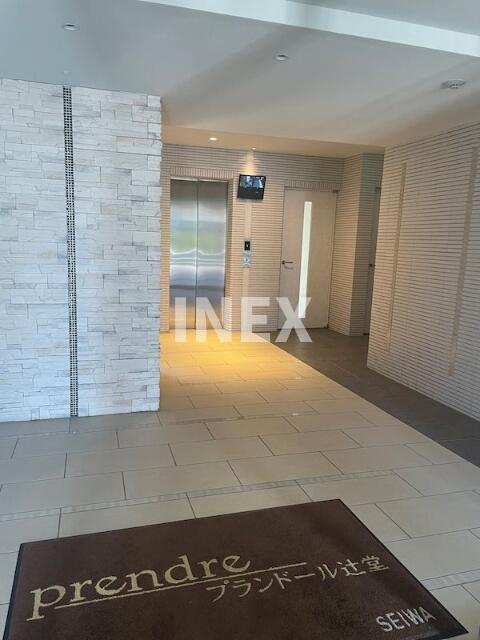 藤沢市辻堂新町２丁目の賃貸マンションのロビー
