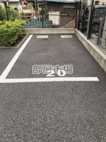 エスティメゾン押上の駐車場