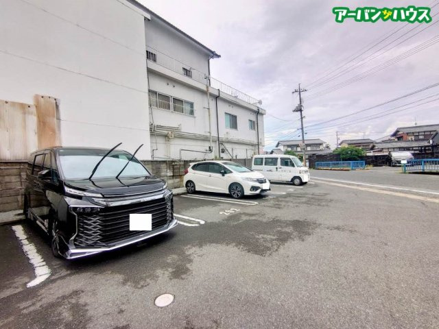 シャーメゾンＹＵＭＡの駐車場