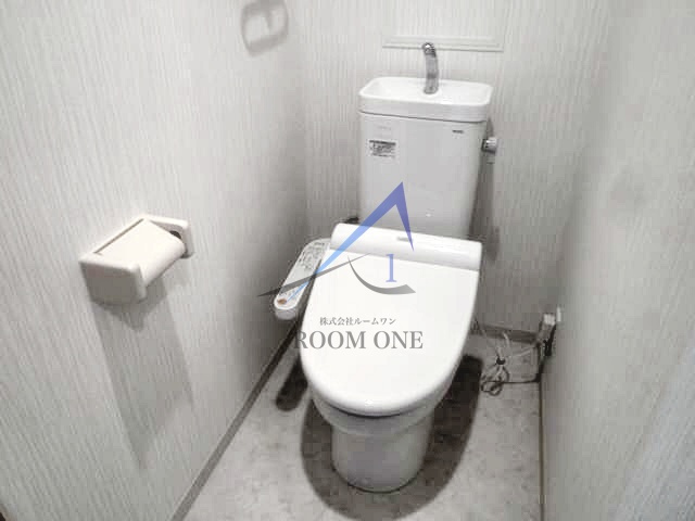 ＡＺＺＵＲＲＯ（アッズーロ）のトイレ|トイレです。