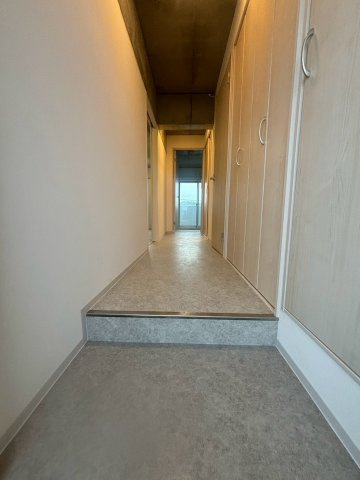 REGINA森町の玄関|写真はイメージです。別シリーズの写真を代用。