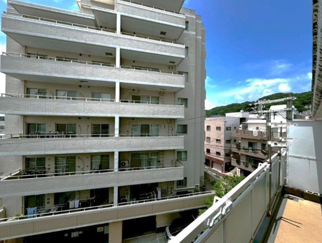 マンション指月のバルコニー