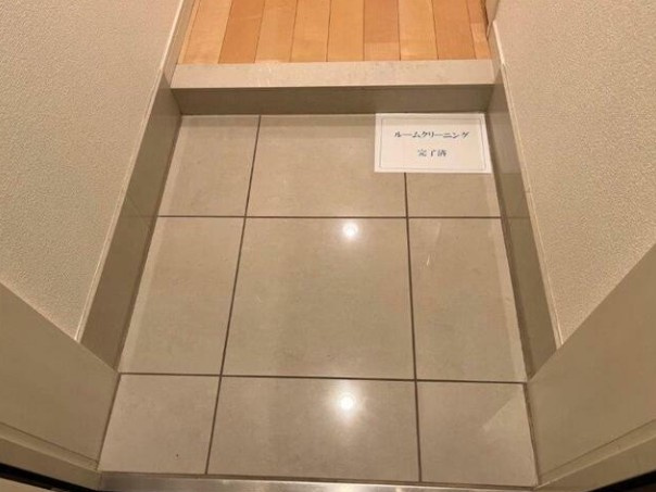 【玄関】