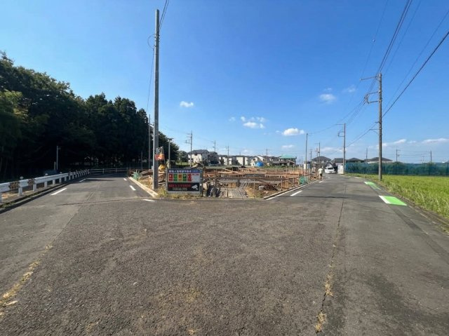 日野新町５丁目Ⅲの前面道路含む現地写真