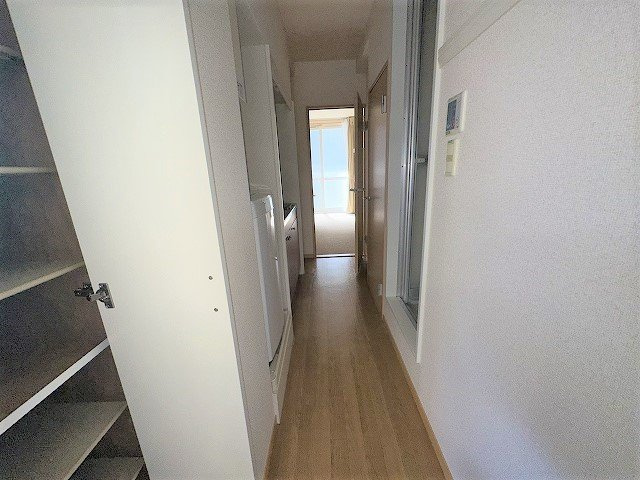 レオパレスカーネリアン片倉のその他|廊下です。