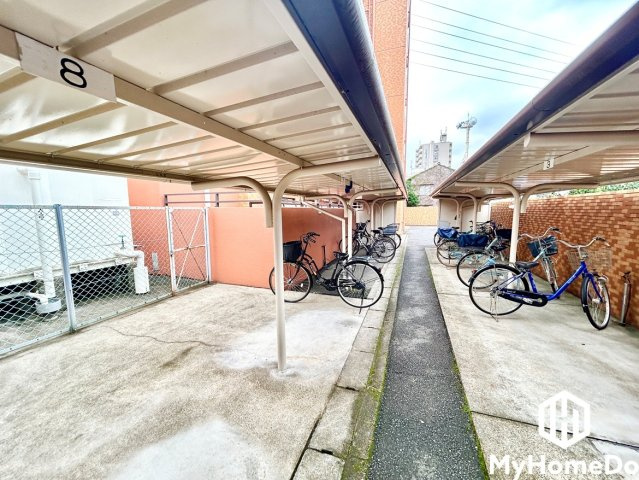 ライオンズマンション瓢箪山第三の駐輪場