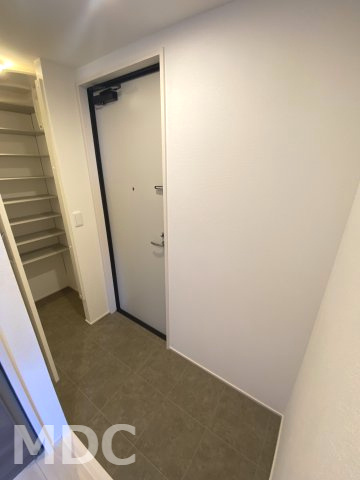 アークフルージュの玄関