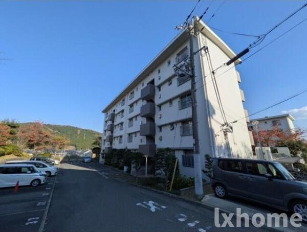 陽和台第4住宅2号棟の外観