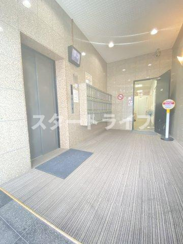 大阪市淀川区東三国２丁目の賃貸マンションの外観