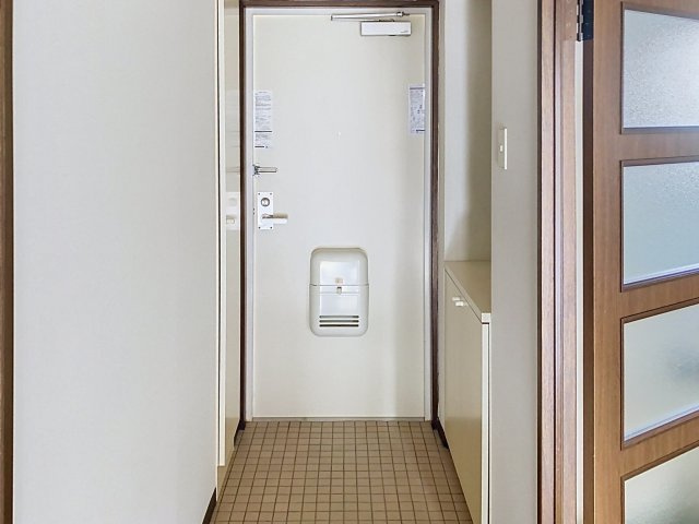 EASTPARK桜田の玄関