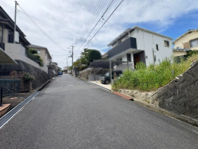 西山台２丁目　売土地の周辺|建築条件無ですので、個性溢れる住まいを実現させてくださいね♪