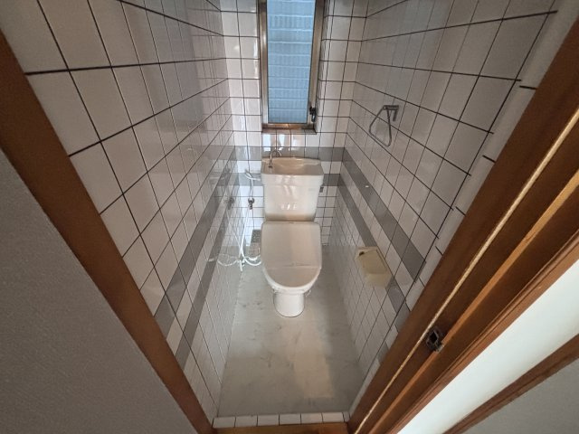 リバーサイドハウスのトイレ|トイレの床も今回2026年8月に張り替えました
