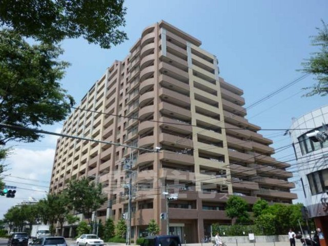 グランドメゾン万博公園南の外観|おしゃれな外観です