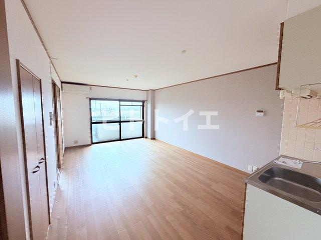 アーバンヒル広川の居間・リビング