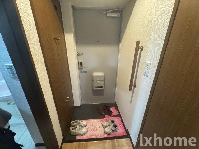 グラヴィールの玄関