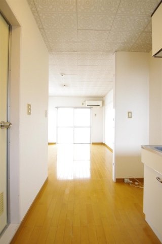 エクシード大江の玄関