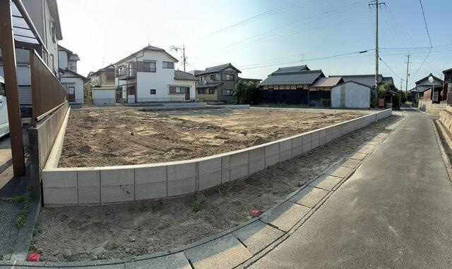 仲介手数料無料）愛西市大野山町西之割　２号棟の前面道路含む現地写真|（2号棟）